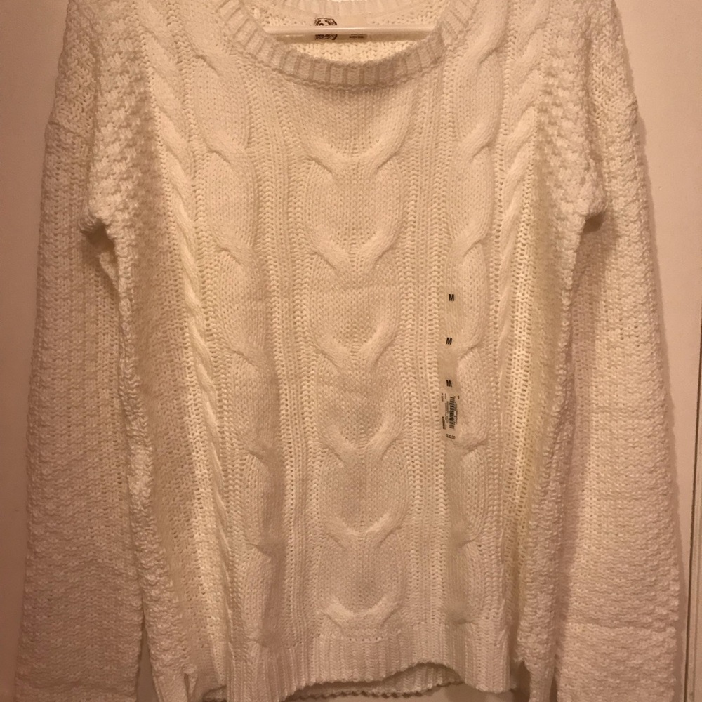 White Kohl’s Sweater